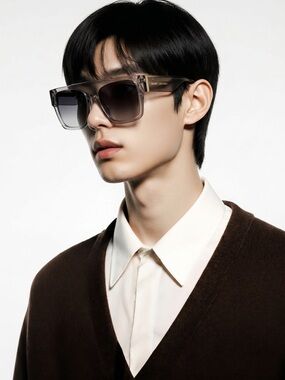 Marc Jacobs Clear Grey Square Acetate Sunglasses with Dark Lenses